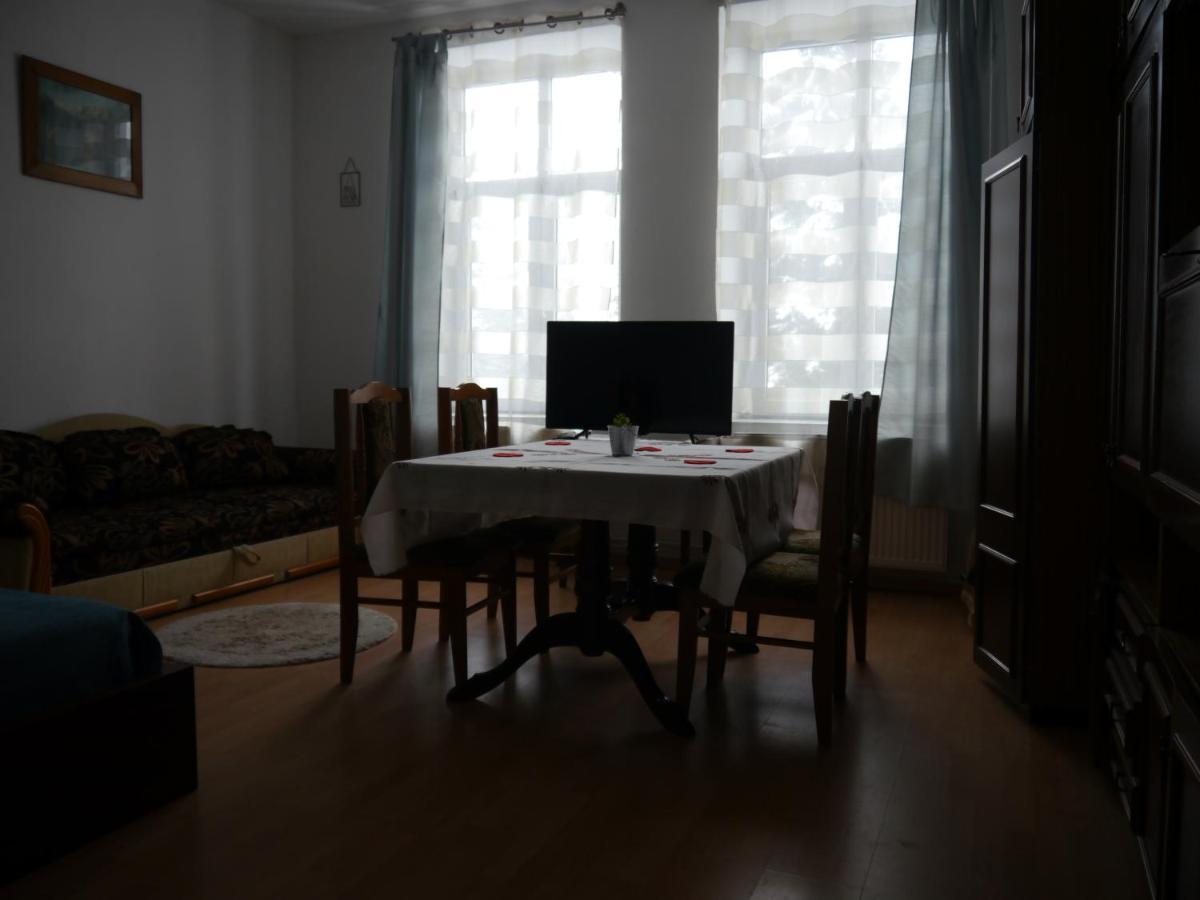 莱斯科Brama Bieszczad公寓 外观 照片